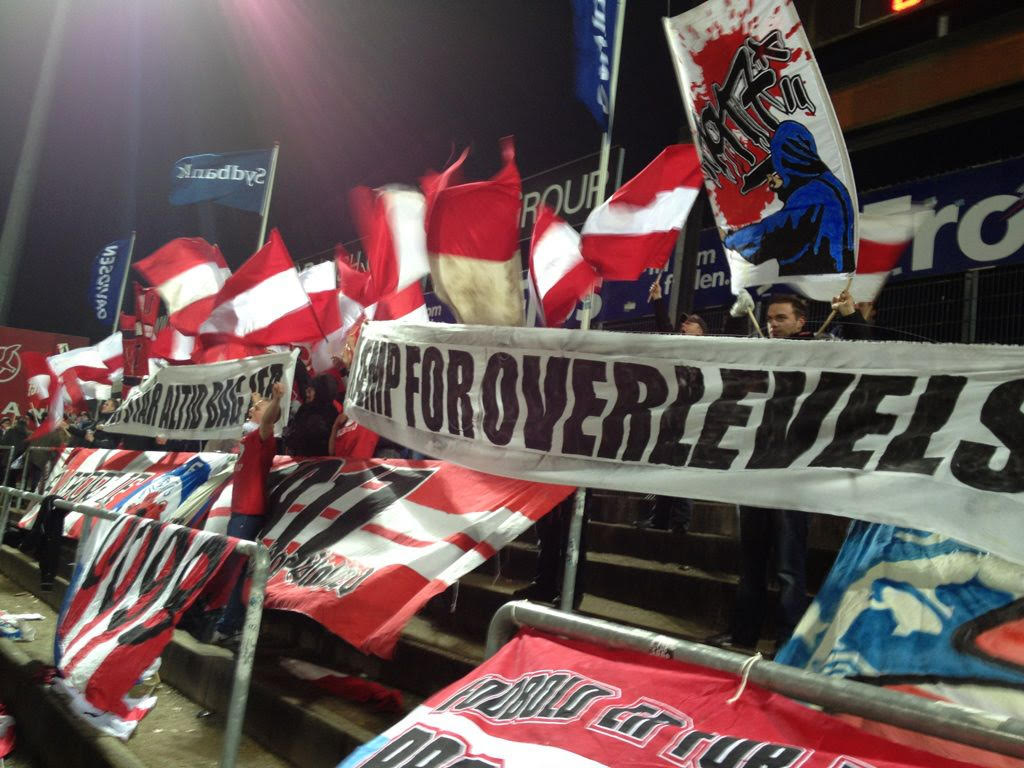 Mandagsopbakning: Bus udsolgt – men flere SIF-fans på vej til Haderslev